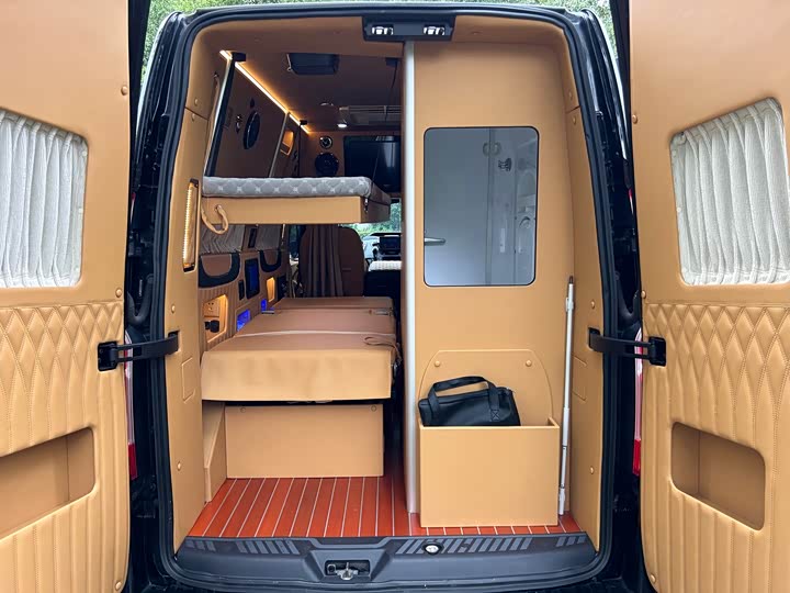 Фото 13 - Ford Transit