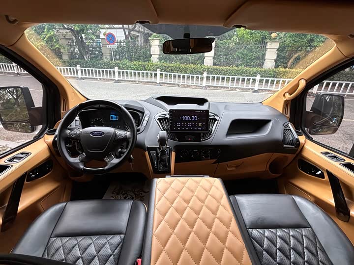 Фото 20 - Ford Transit