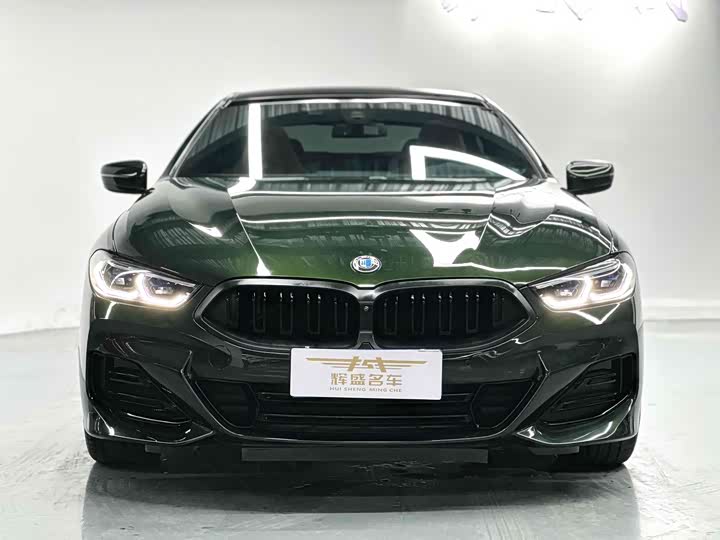Фото 2 - BMW 8 Series