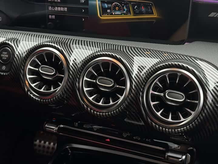 Фото 21 - Mercedes-Benz CLA-Class AMG