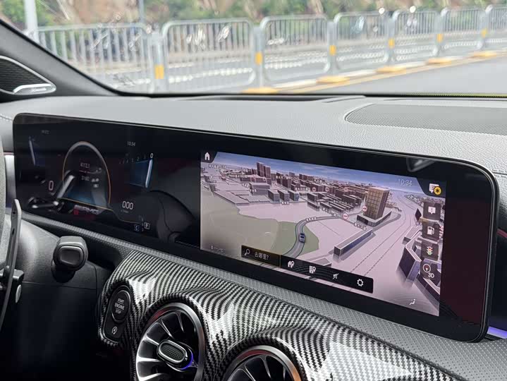 Фото 23 - Mercedes-Benz CLA-Class AMG