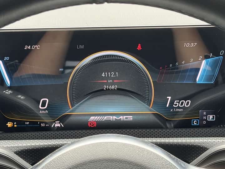 Фото 24 - Mercedes-Benz CLA-Class AMG