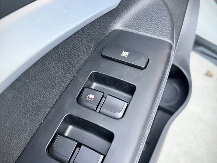 Фото 11 - Kia KX1