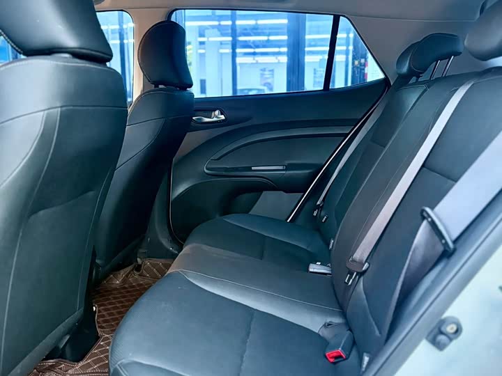 Фото 16 - Kia KX1