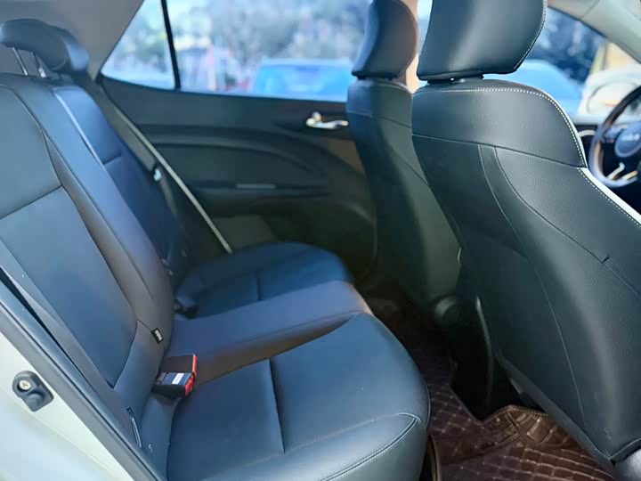 Фото 20 - Kia KX1