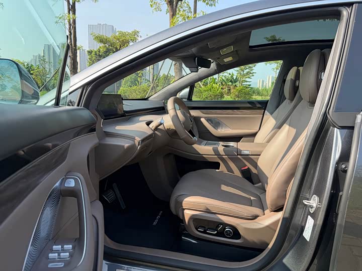 Фото 4 - Luxeed R7