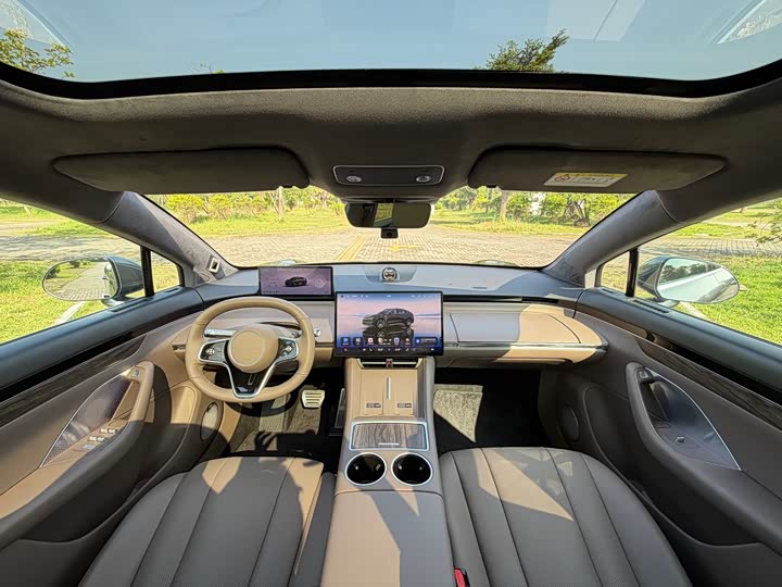 Фото 5 - Luxeed R7