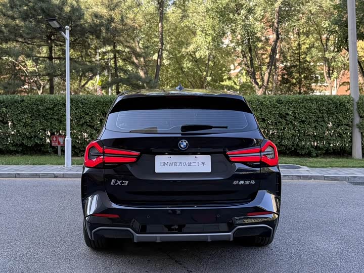 Фото 3 - BMW iX3