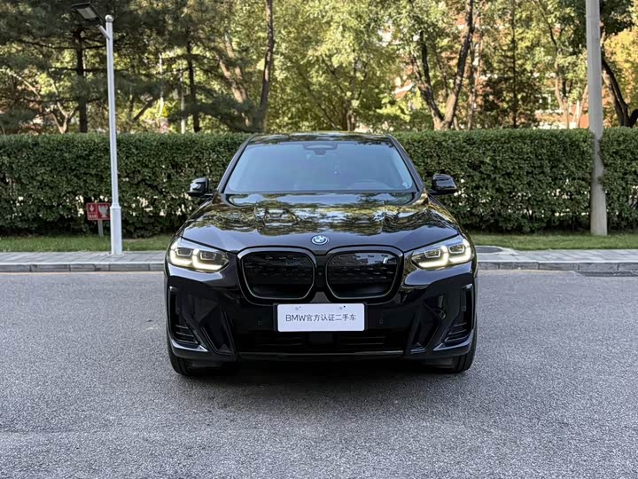 Фото 4 - BMW iX3