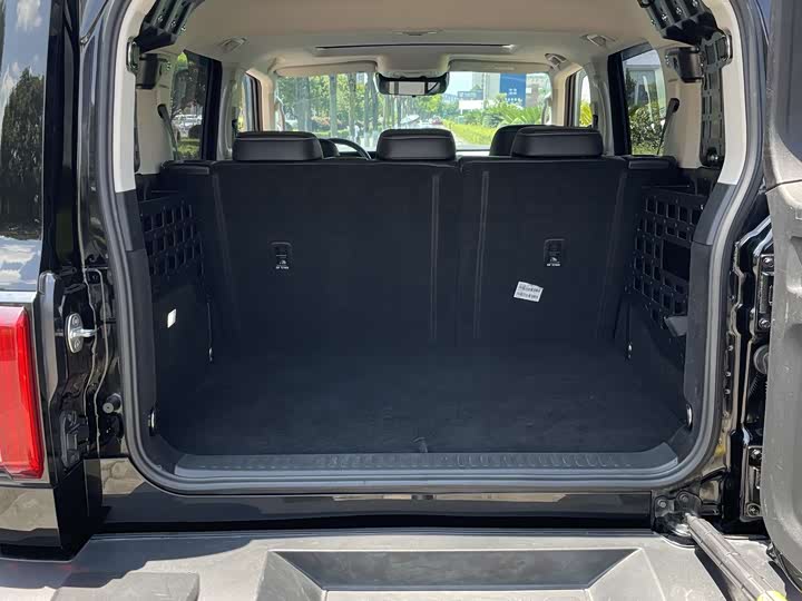 Фото 13 - Tank 300