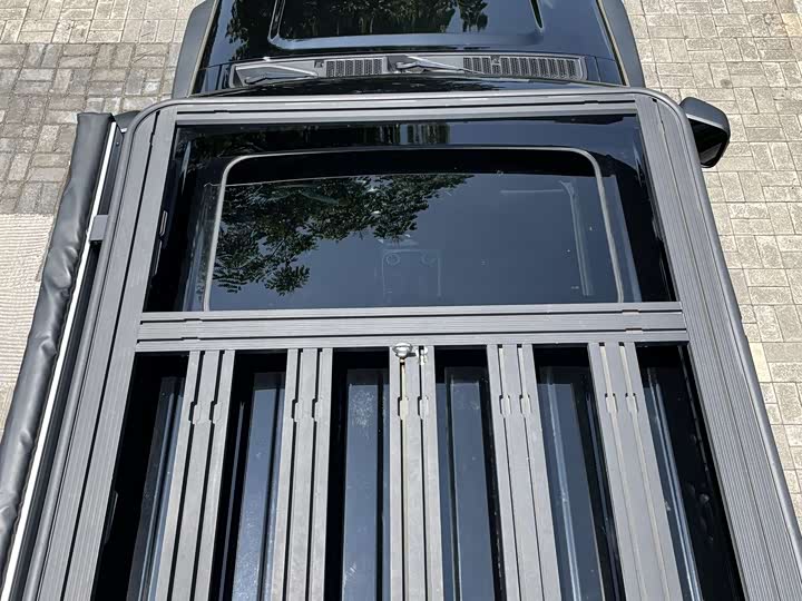 Фото 17 - Tank 300