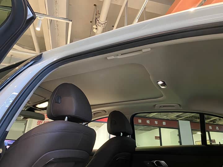 Фото 10 - BMW 3 Series