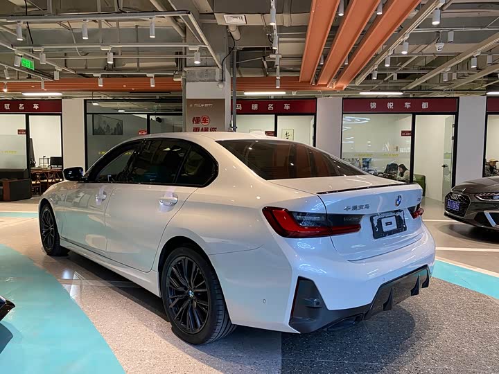 Фото 14 - BMW 3 Series