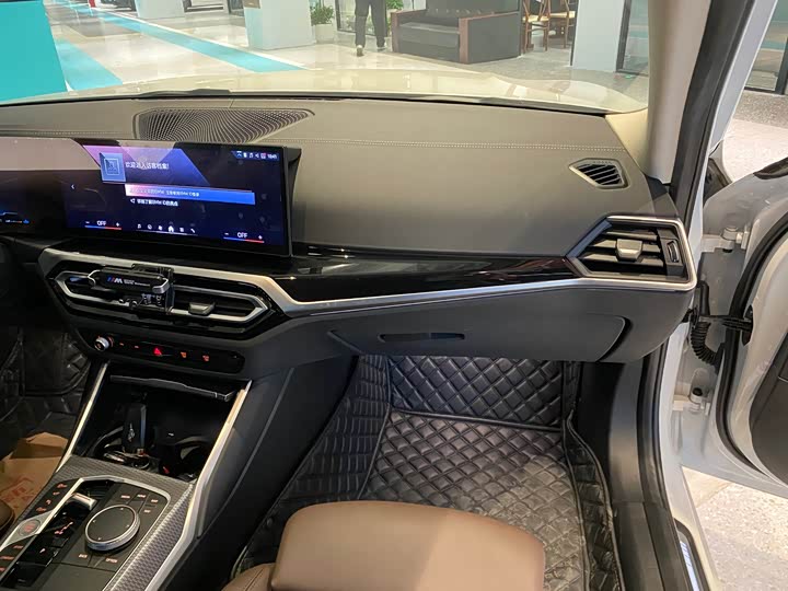 Фото 9 - BMW 3 Series