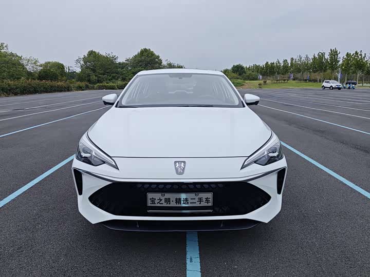 Фото 2 - Roewe i5