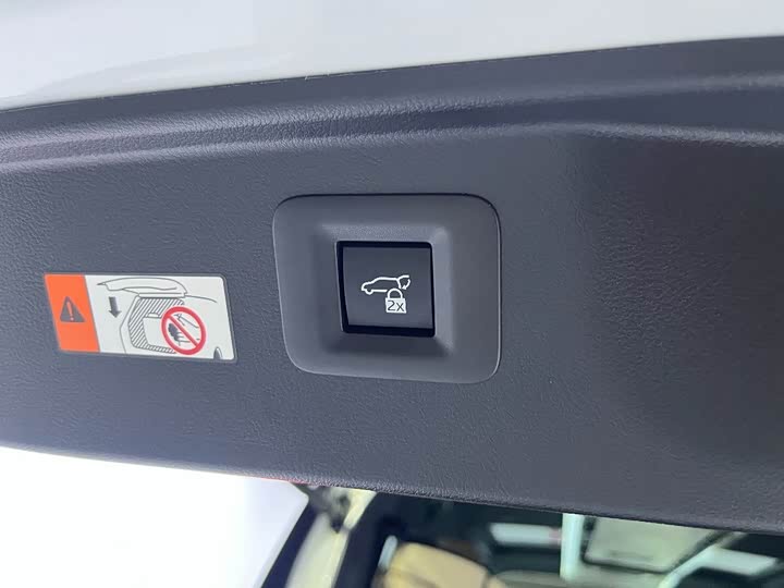 Фото 26 - Toyota Alphard