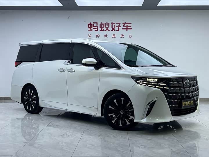 Фото 3 - Toyota Alphard