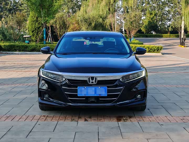 Фото 2 - Honda Accord