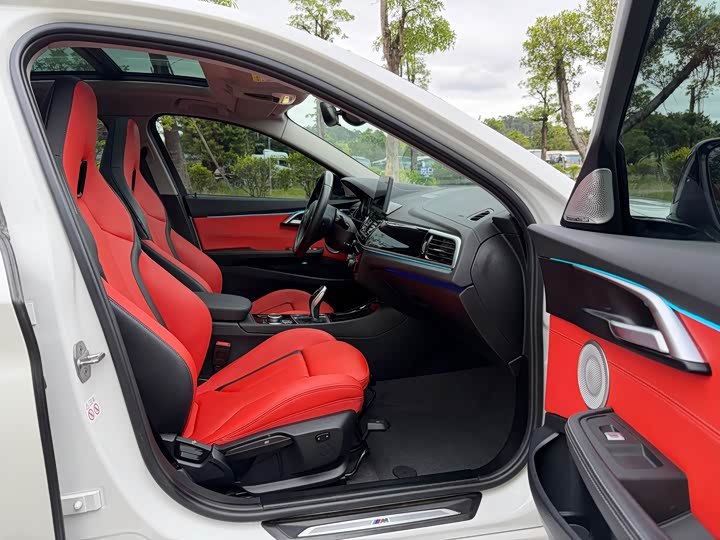 Фото 11 - BMW 1 Series