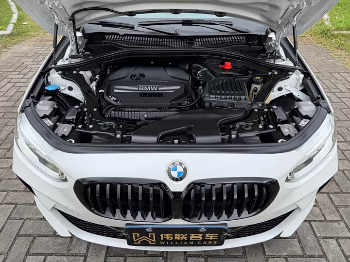 Фото 21 - BMW 1 Series