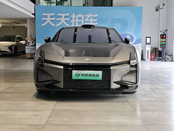 Фото 2 - HiPhi Z