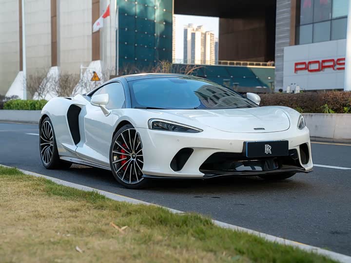 Фото 3 - McLaren GT