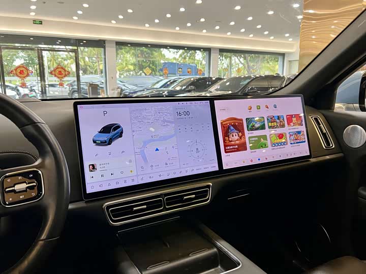 Фото 15 - LiXiang L8