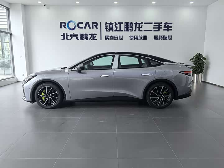 Фото 3 - BAIC Arcfox Alpha S5