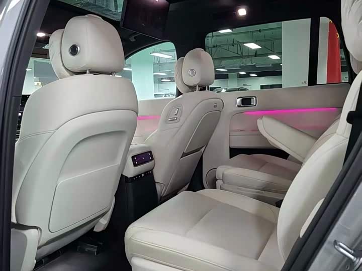 Фото 8 - LiXiang L9