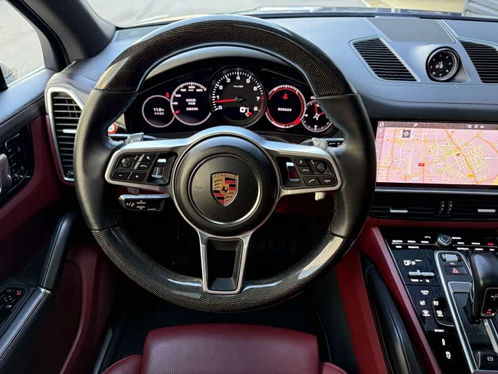 Фото 16 - Porsche Cayenne