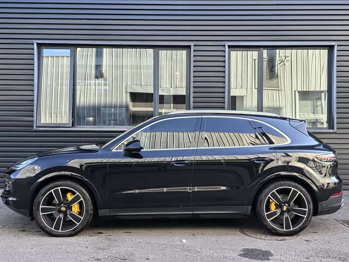 Фото 5 - Porsche Cayenne