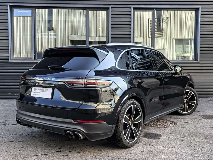 Фото 6 - Porsche Cayenne