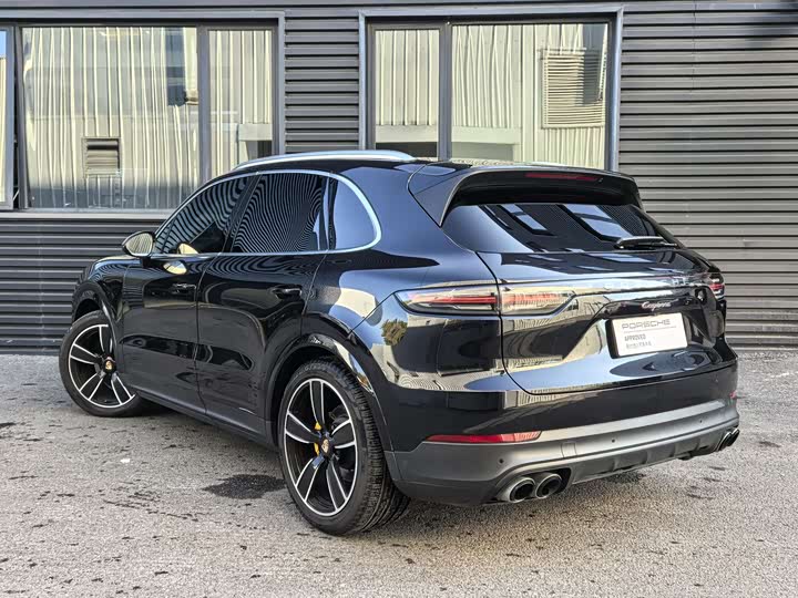 Фото 8 - Porsche Cayenne