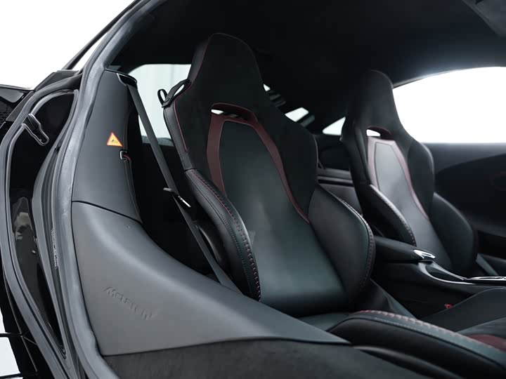 Фото 6 - McLaren GT