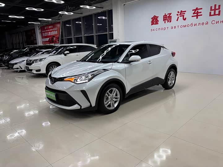 Фото 2 - Toyota C-HR