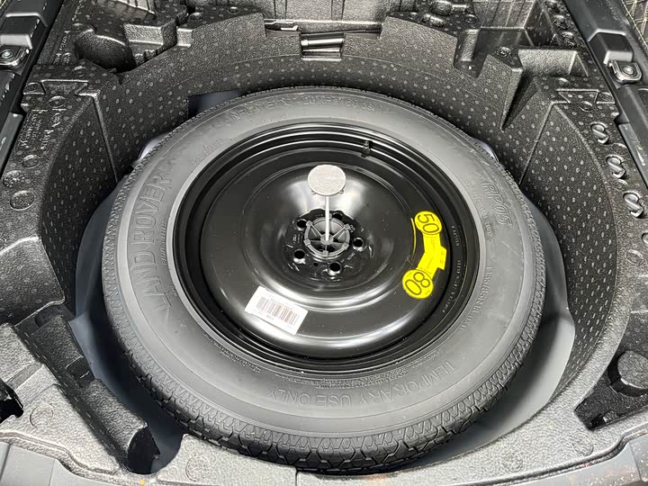 Фото 30 - Land Rover Discovery Sport