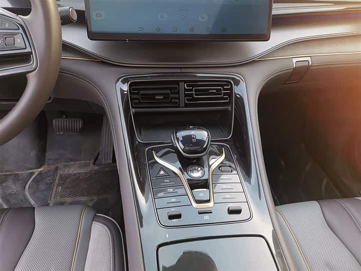 Фото 14 - BYD Frigate 07