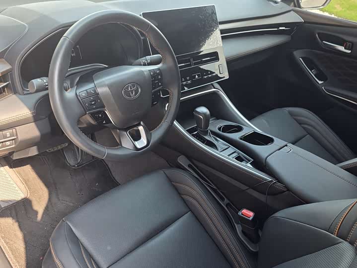 Фото 13 - Toyota Avalon