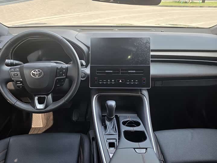 Фото 22 - Toyota Avalon