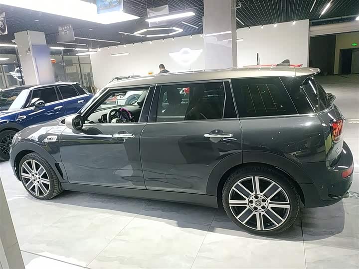 Фото 5 - Mini Clubman