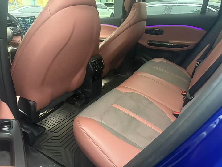 Фото 6 - Nio EC6