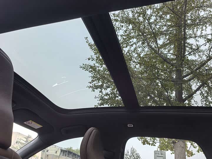 Фото 15 - Volvo XC60