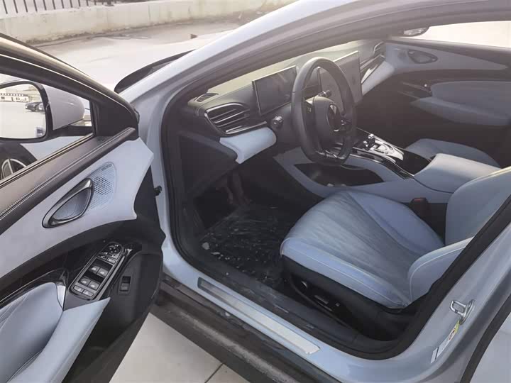 Фото 16 - BYD Seal