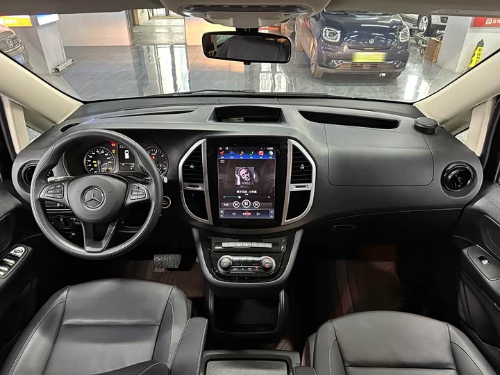 Фото 11 - Mercedes-Benz Vito