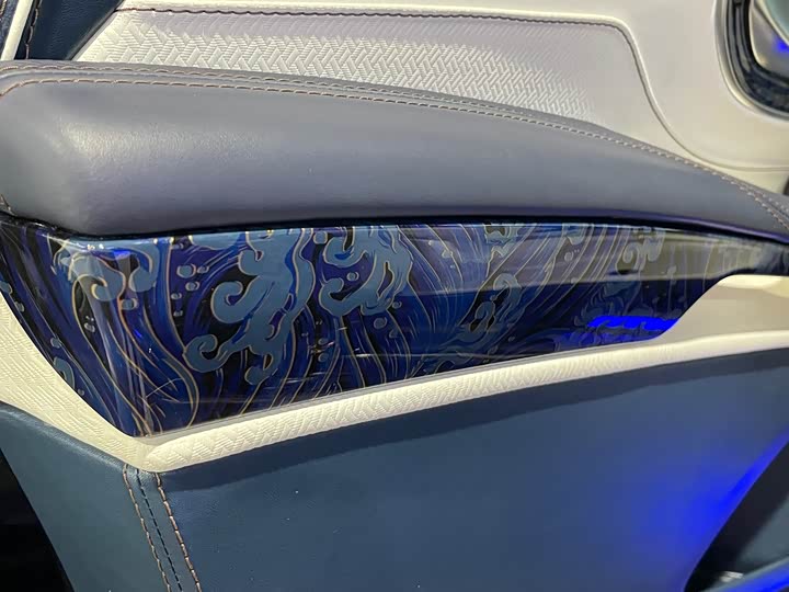 Фото 17 - Mercedes-Benz V-Class