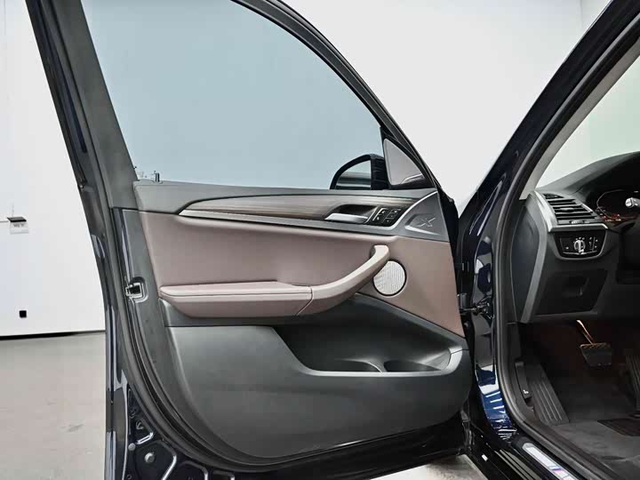 Фото 15 - BMW X3