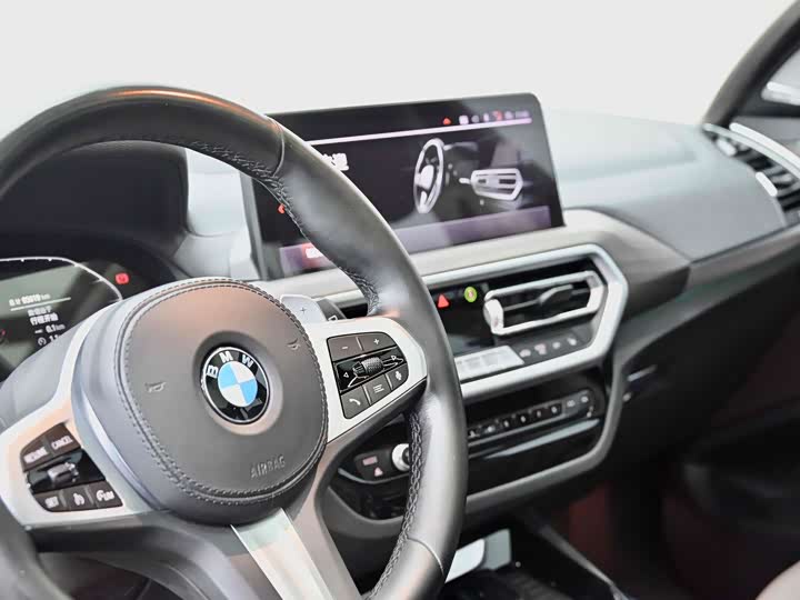 Фото 18 - BMW X3