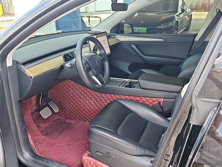 Фото 5 - Tesla Model Y