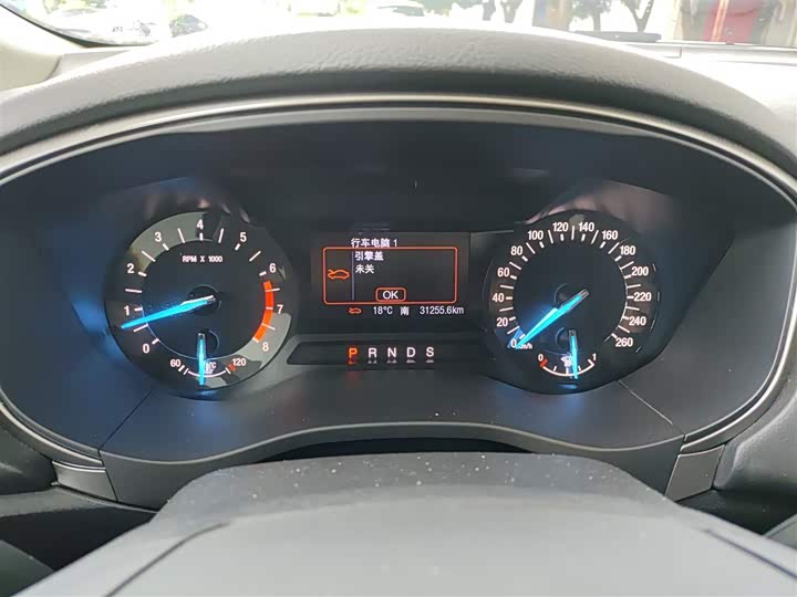 Фото 12 - Ford Mondeo