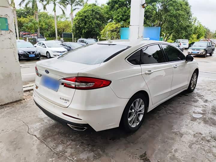 Фото 7 - Ford Mondeo